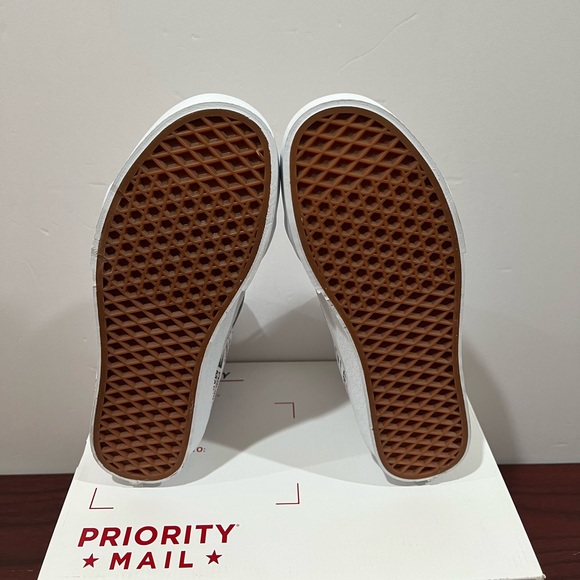 Vans x USPS Postal Service, SK8 Hi, VNOA2XSBQLZ, Various Sizes - Picture 11 of 16